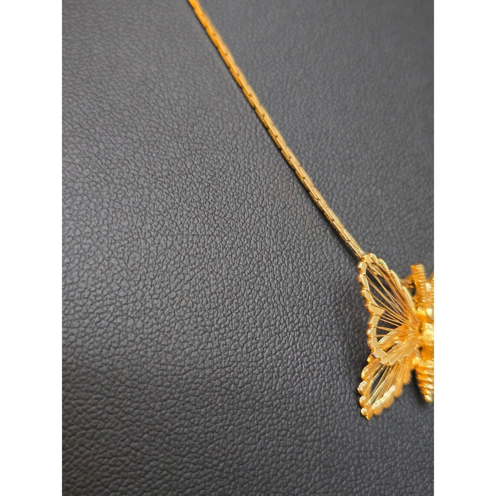 Monet Gold Tone Delicate Wire Filigree Butterfly Pendant Necklace Vintage - Picture 4 of 7